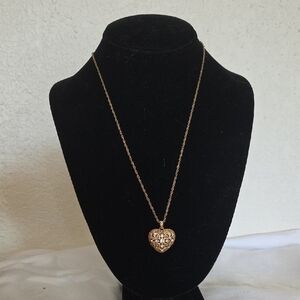 Avon - Gold Heart Pendant Necklace